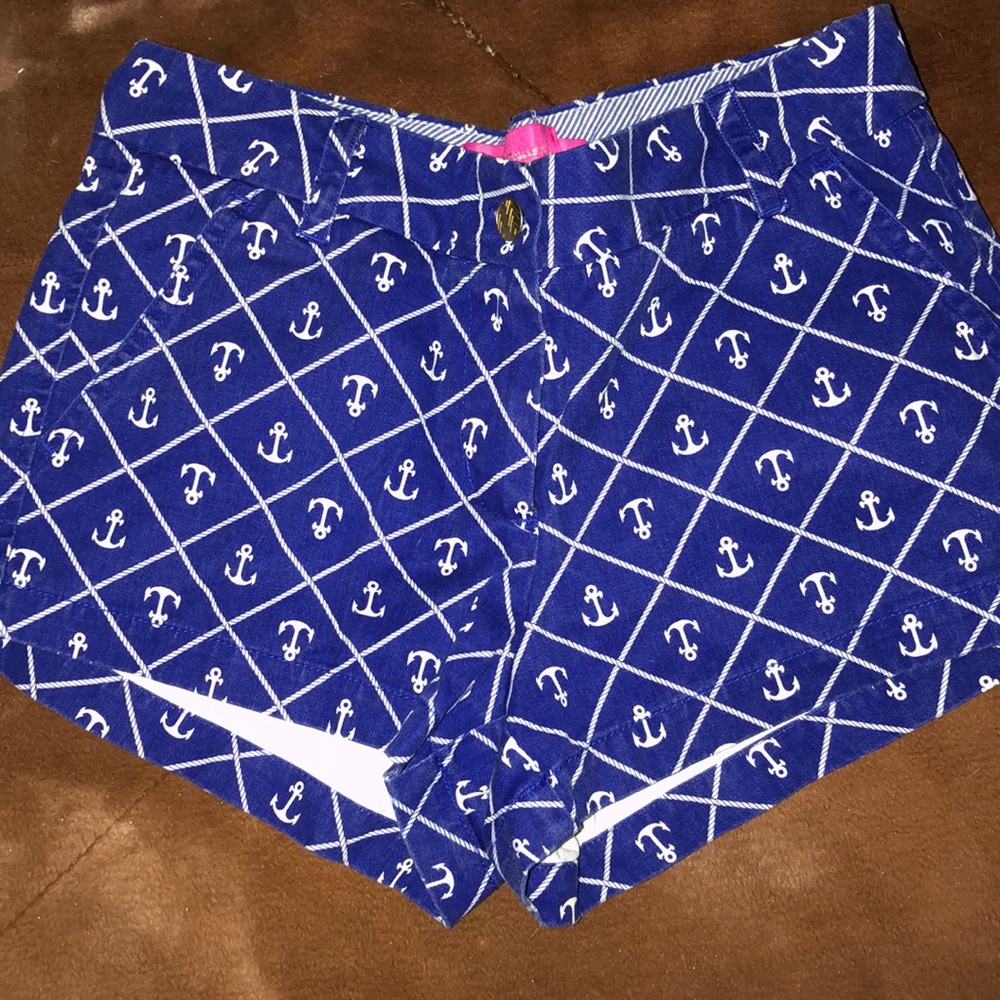Shorts - Picture 1 of 3